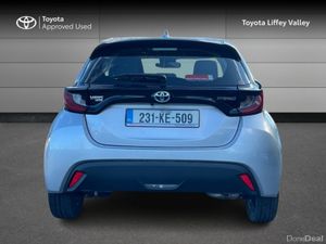 Toyota Yaris YARIS 1.5 HYBRID LUNA - Image 4