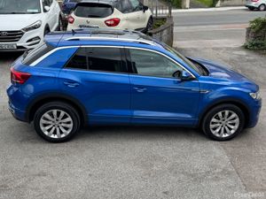 Volkswagen T-Roc 1 owner low mileage - Image 3