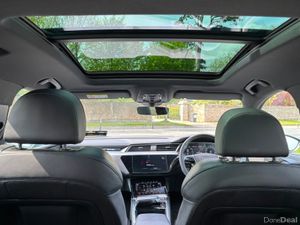 Audi Q8 e-tron SUNROOF 55 S-LINE QUATTRO - Image 3