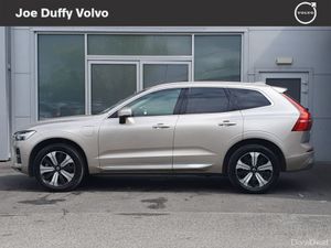Volvo XC60 T6 AWD PHEV Plus Bright - Image 4