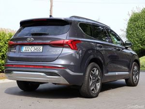 Hyundai Santa Fe 1.6 PHEV 4WD Executive Plus Auto - Image 4