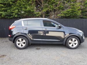 LOW MILEAGE SPORTAGE .. LEATHER..NCT TODAY - Image 4