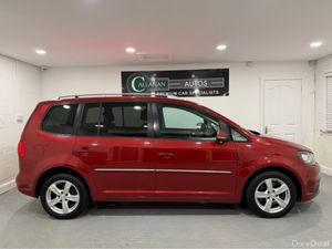 Volkswagen Touran 1.4 TSI HIGHLINE** 7 SEATER**  A - Image 4