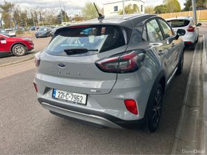 Ford Puma TITANIUM 5DR 1.0T 125 MHEV M6 FWD - Image 3