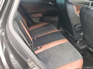 222 VOLKSWAGEN I.D 4 LIFE PRO EDITON - Image 3