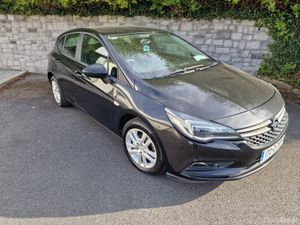 OPEL ASTRA / 2017 / 1.4 PETROL / MANUAL /NCT & TAX - Image 3