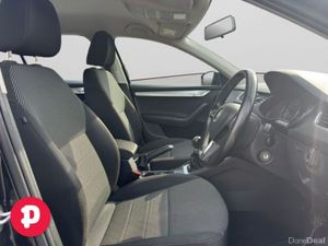 Skoda Octavia Ambition 1.6TDI 110HP 4DR - Straight - Image 4