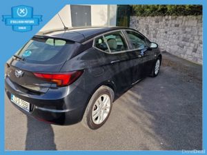 Opel Astra E 1.4 I 100PS 5DR - Image 4