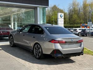 BMW 5-Series 530e M Sport Saloon - Image 2