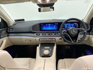 Mercedes-Benz GLE GLE 400 E 4MATIC + COUPE |  Elec - Image 4