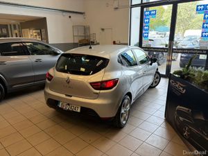 Renault Clio IV DYNAMIQUE 1.2 PET 7 4DR PETROL MAN - Image 3