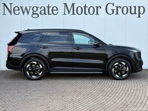 Kia Sorento BLACKED OUT - CUSTOM - Image 4