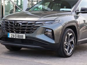 Hyundai Tucson 2WD Executive Plus HEV STG Auto - Image 3