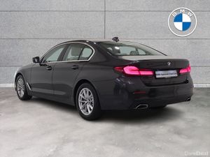 BMW 5-Series 520d SE Saloon - Image 3