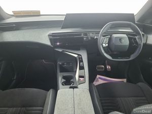 Peugeot 5008 E-5008 Gt  GT  210 Electric 73kWh Aut - Image 4