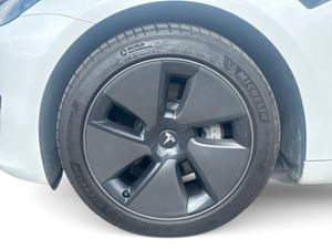 Tesla Model 3 RWD BQB1S5N 4DR AUTO - Image 4