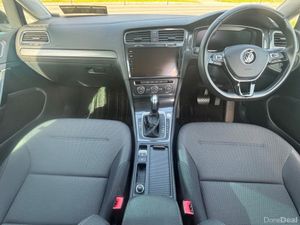 Volkswagen Golf COMFORTLINE 1.2 PETROL AUTO DIGITA - Image 2