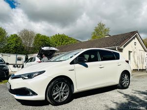 TOYOTA AURIS 2016 HYBRID 68000 KM ONLY - Image 4