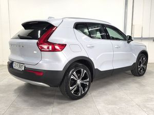 2022 XC40 1.5 T5 Recharge PHEV Inscription Pro - Image 4