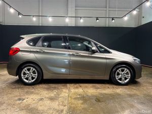 BMW 2-Series 1.5 AUTOMATIC - FACTORY ALLOYS - ELEC - Image 3