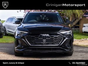 Audi Q8 e-tron 55 S-Line Black Edition - Image 4