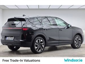 Opel Grandland GS 136 bhp Hybrid - Image 3