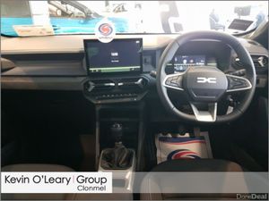 Dacia Duster Expression MHEV 140 Manual - Image 2