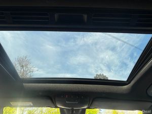 Mercedes-Benz EQC 400 AMG Line Premium - Image 3