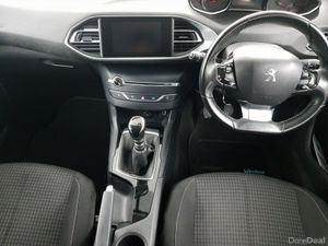 Peugeot 308 1.2 PureTech 110bhp Active - Image 4