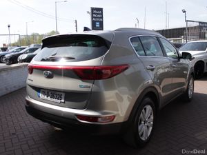 2017 KIA SPORTAGE 1.7 PLATINUM S 5DR - Image 4
