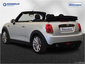 MINI Convertible Cooper - Image 3