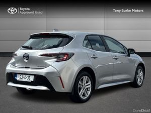 Toyota Corolla Hatchback 5dr Hybrid - Luna Edition - Image 2