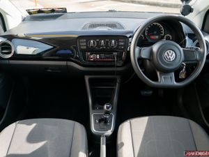 🔥 2013 Volkswagen UP 1.0 Petrol Automatic 🔥 - Image 4