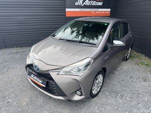 Toyota Yaris 1.5 HYBRID AUTO - Image 3