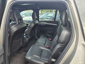Volvo XC90 B5A R Design AT 5DR Auto - Image 4