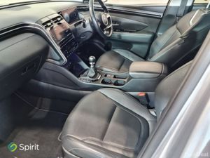 Hyundai Tucson 2WD Executive Plus**Call Andrew 086 - Image 3