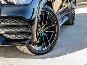 HIGH SPEC 2022 MERCEDES BENZ GLE 350 - Image 2