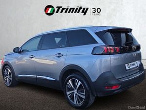 Peugeot 5008 ** 1.5 BLUEHDI 130BHP ALLURE ** TRINI - Image 3