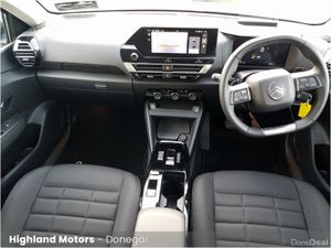 Citroen C4 C4 X MHEV 136 e-DCS6 Plus ** TAKE €1,00 - Image 2