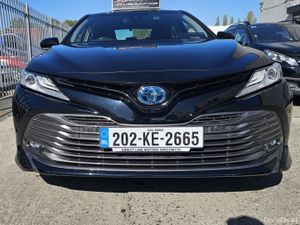 2020 Toyota Camry G Package - Image 3