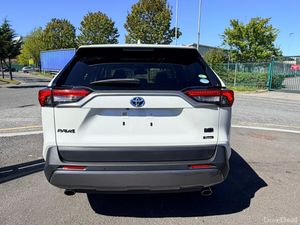 2021 Toyota Rav4 - Image 3