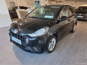 Hyundai i10 DELUXE - Only 16,000 Km - - Image 4