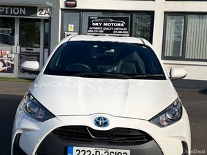 Toyota Yaris 2022 - Image 2