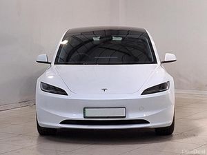 241 Tesla Model 3 RWD - Image 3