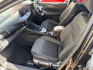 Nissan Qashqai Hybrid Auto SV PREMIUM - Image 4