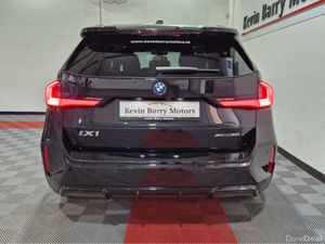 BMW iX1 30 M SPORT (PRO PACK) X-DRIVE AUTOMATIC ** - Image 3