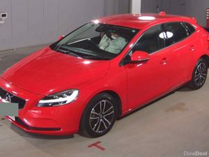 2019 Volvo V40 T3 Kinetic - Image 2