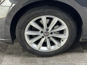Volkswagen Passat BUSINESS 2.0 TDI MANUAL 6SPEED F - Image 4