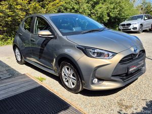 Toyota Yaris Luna - Image 2