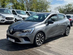 RENAULT CLIO AUTOMATIC “NCT UNTIL 2027” 2023 - Image 3